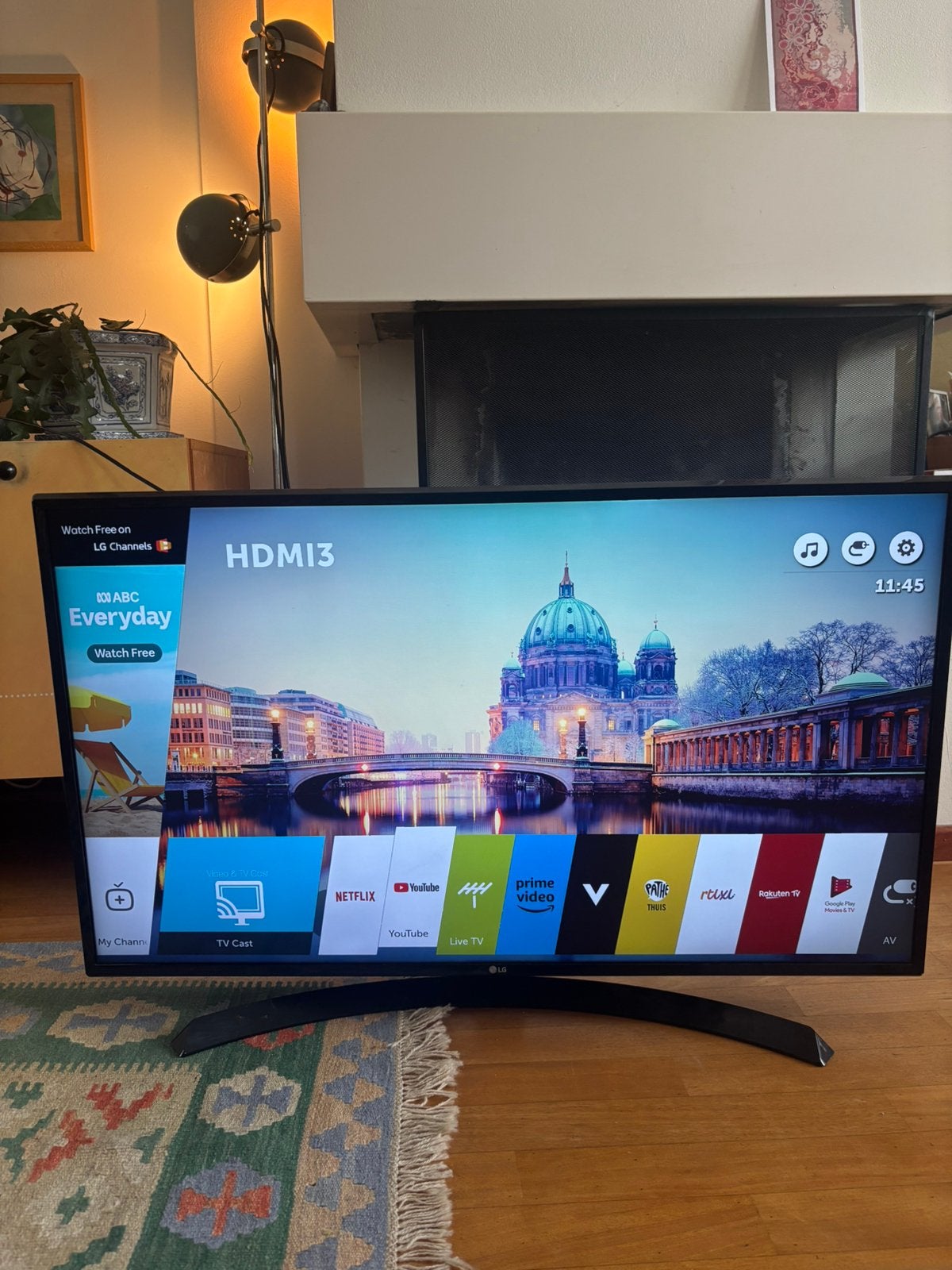 LG Smart TV, Ophalen, 50 Hz, Zo goed als nieuw, 100 cm of meer