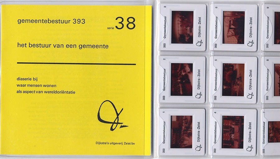 1970 - Asfalteren huisvuil wagen Geesink 9x bestuur gemeente, 1960 tot 1980, Foto, Ophalen of Verzenden, Zo goed als nieuw