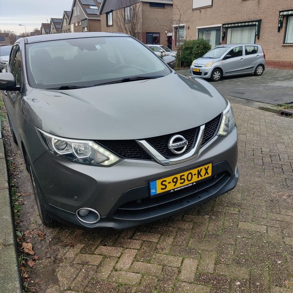Nissan Qashqai 1.2 Dig-t 85KW 2WD 2014 Grijs, Voorwielaandrijving, Stof, 4 cilinders, 1200 kg
