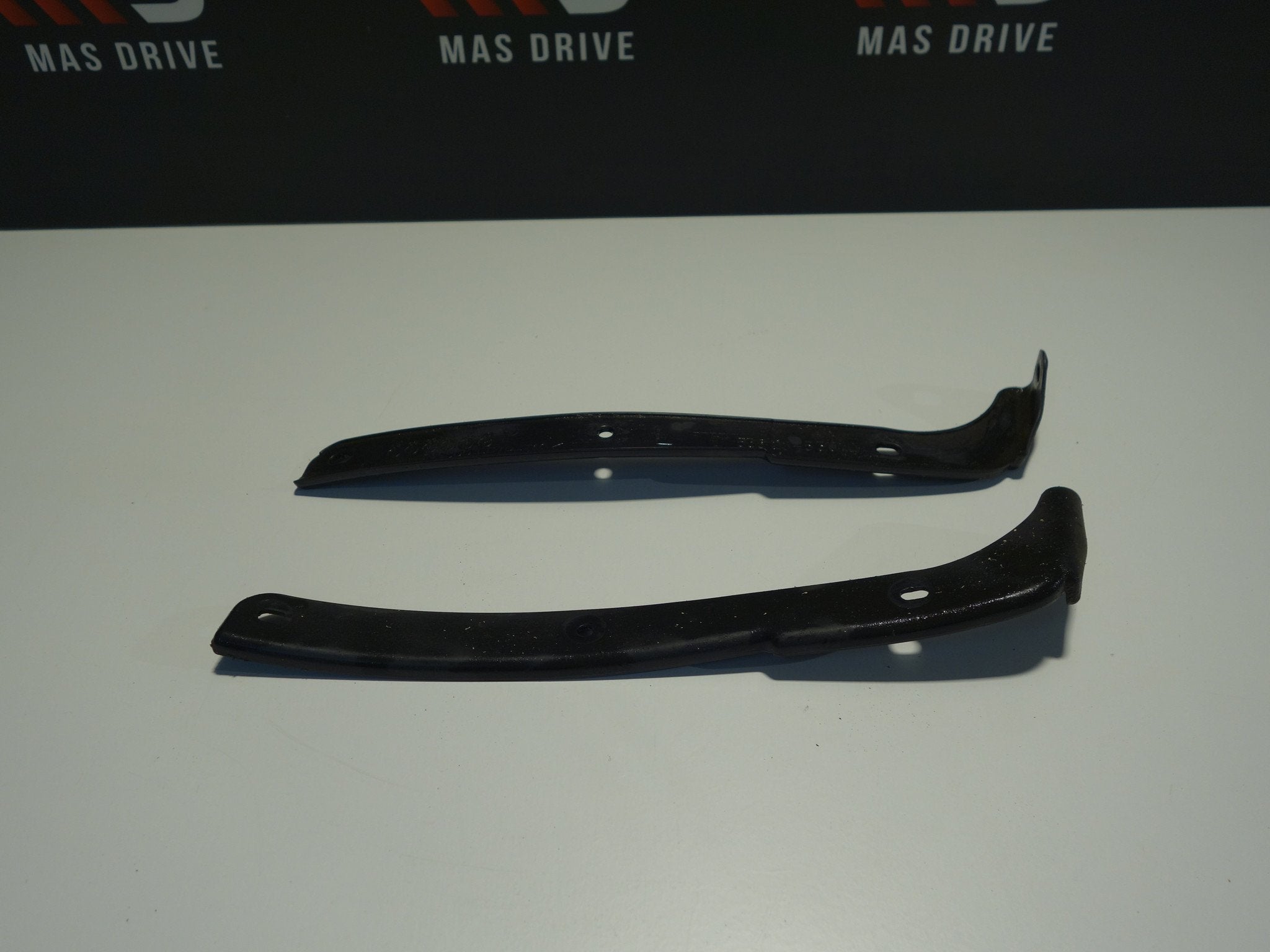 Lexus IS200 spatbordbeschermer links + rechts, Gebruikt, Spatbord