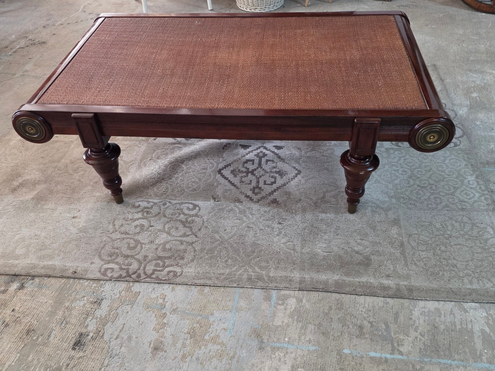 Antieke salontafel met rotan blad, Ophalen of Verzenden