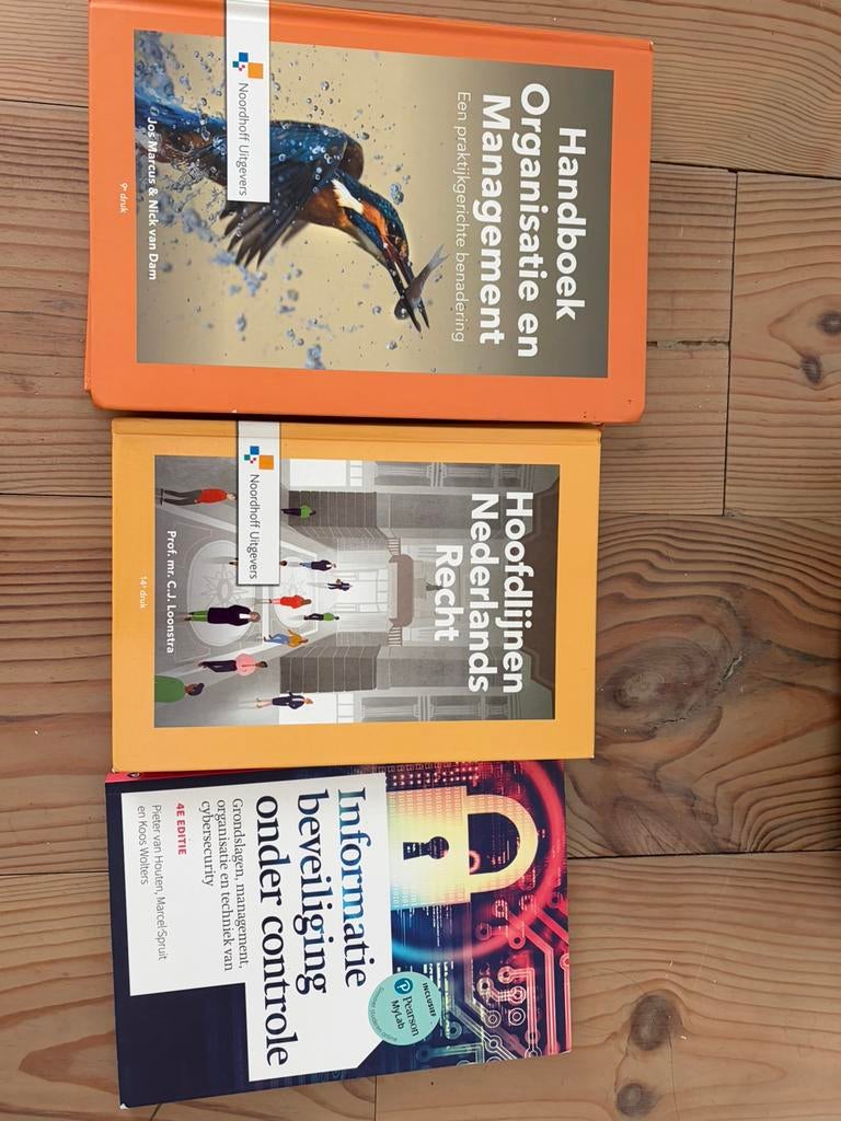 3 studie boeken, integrale veiligheidskunde, Boeken, Ophalen of Verzenden, Zo goed als nieuw, Management