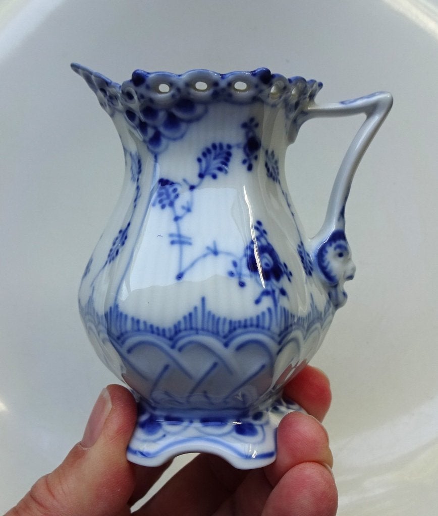 Royal Copenhagen blauw geribd melkkannetje nr. 1032. 1967, Ophalen of Verzenden
