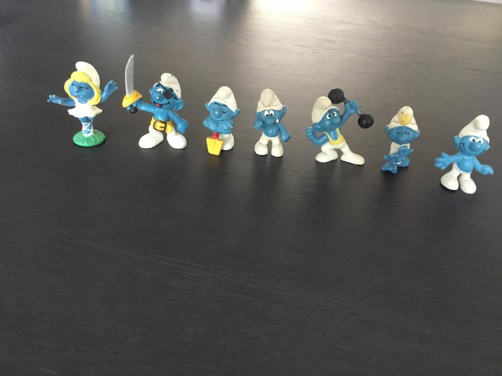 7 diverse oude smurfen, Verzamelen, Smurfen, Ophalen of Verzenden, Gebruikt, Verschillende Smurfen, Poppetje, Figuurtje of Knuffel