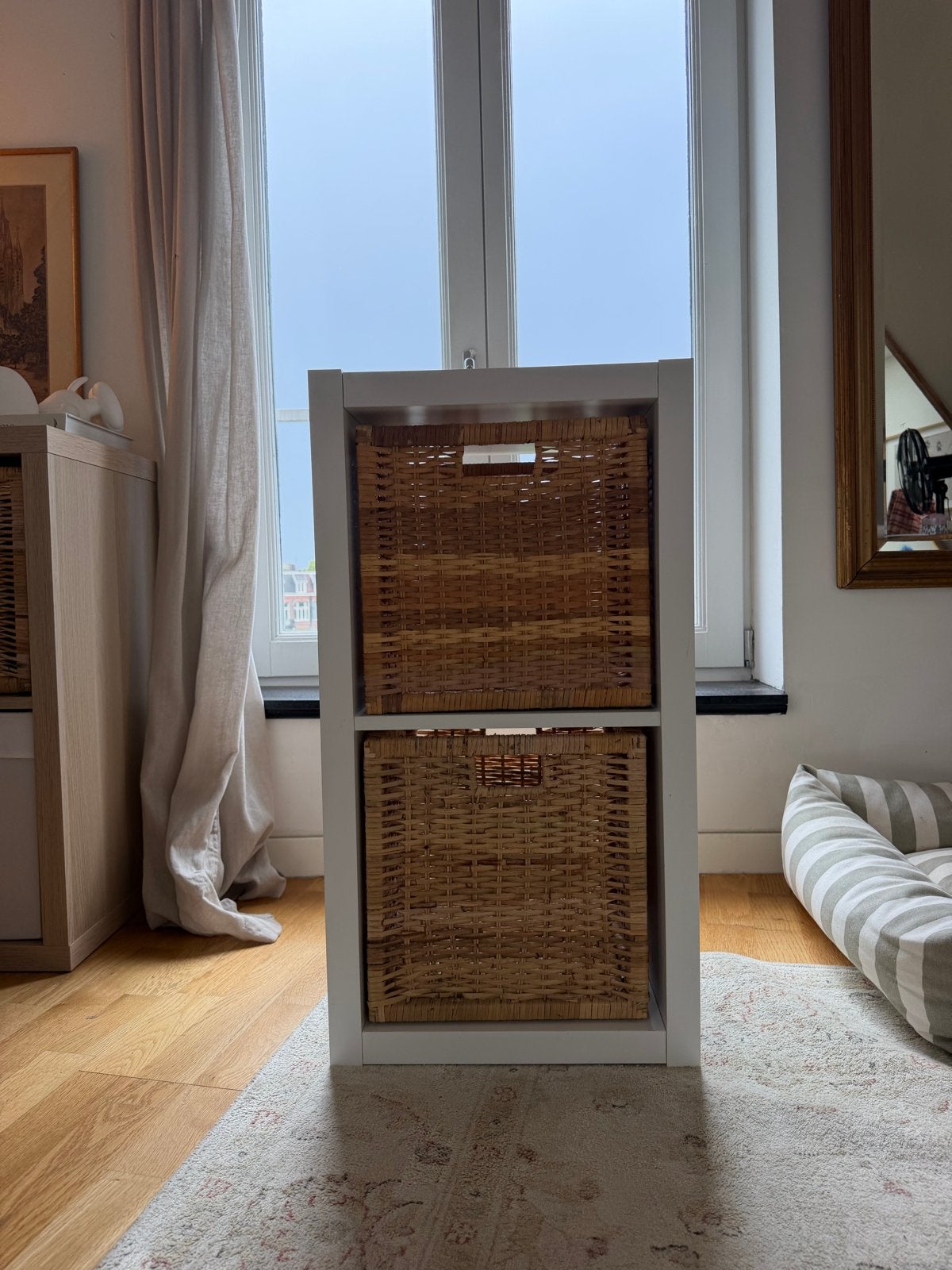 Ikea Kallax kast met 2 rieten manden, Ophalen, Zo goed als nieuw