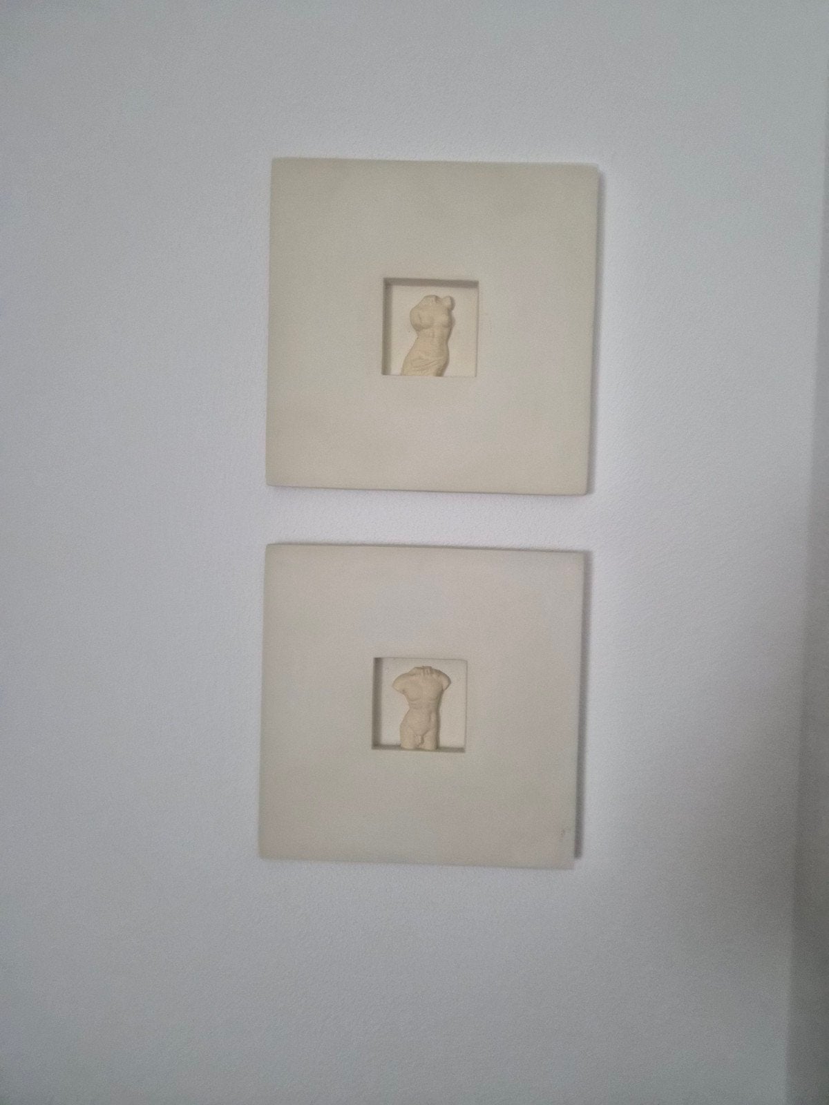 Set van 2 torso beelden in lijst, Minder dan 20 cm, Gips, Ophalen of Verzenden, Op sokkel