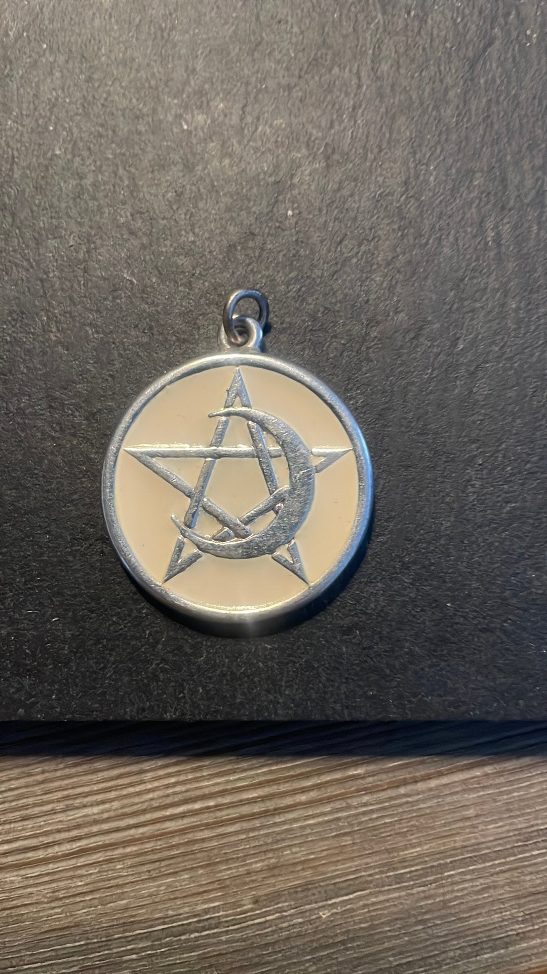 Kettinghanger Wicca, Ophalen of Verzenden, Zo goed als nieuw, Zilver, Overige materialen