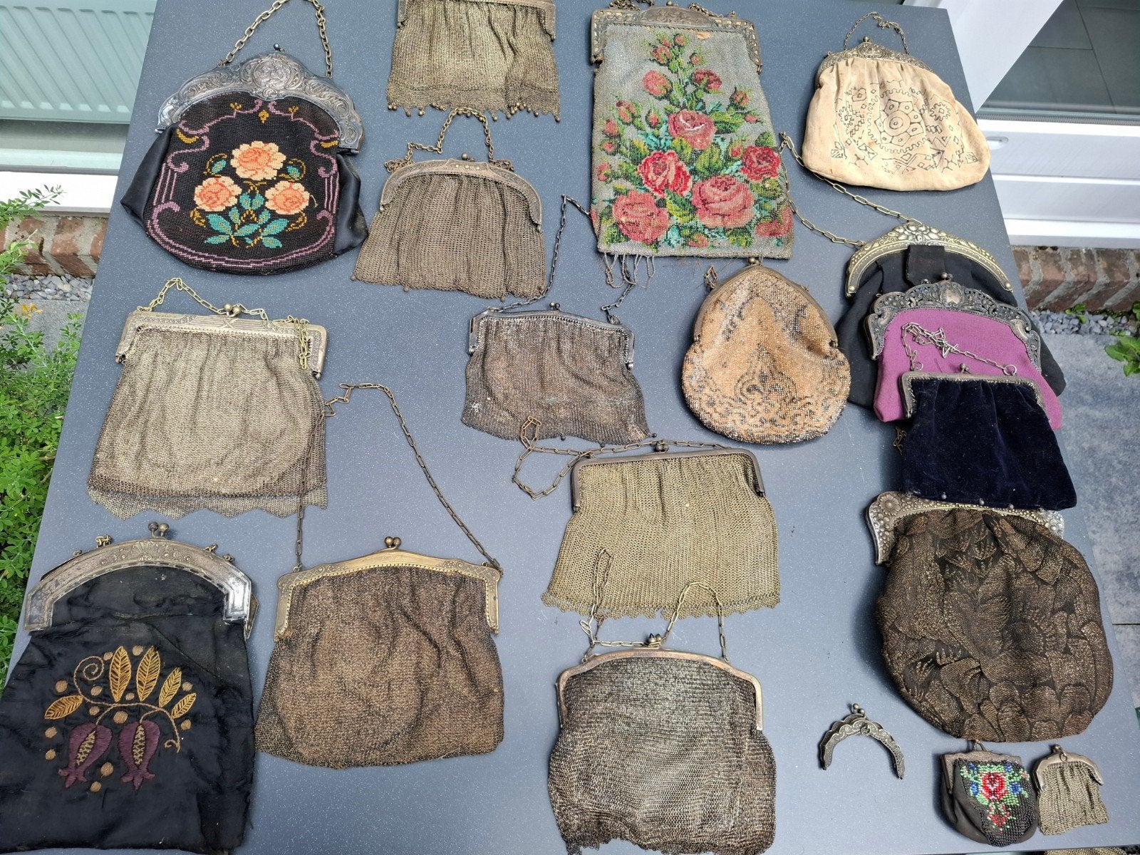 18 stuks antieke Beugeltassen en portemonnees, Ophalen of Verzenden