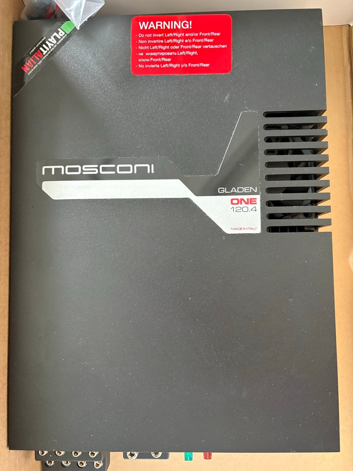 Mosconi Gladen One 120.4 versterker met klein defect, Audio, Tv en Foto, Versterkers en Receivers, Overige systemen, Niet werkend