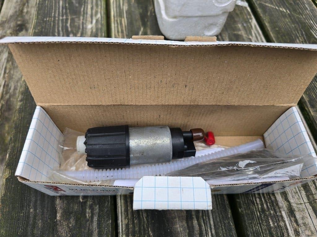 255lph fuel pump, Ophalen of Verzenden, Gebruikt