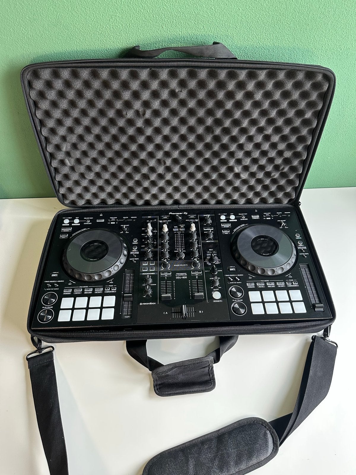 Pioneer DDJ-800 DJ Controller | ZGAN | Incl. Reiskoffer, Muziek en Instrumenten, Dj-sets en Draaitafels, Ophalen of Verzenden