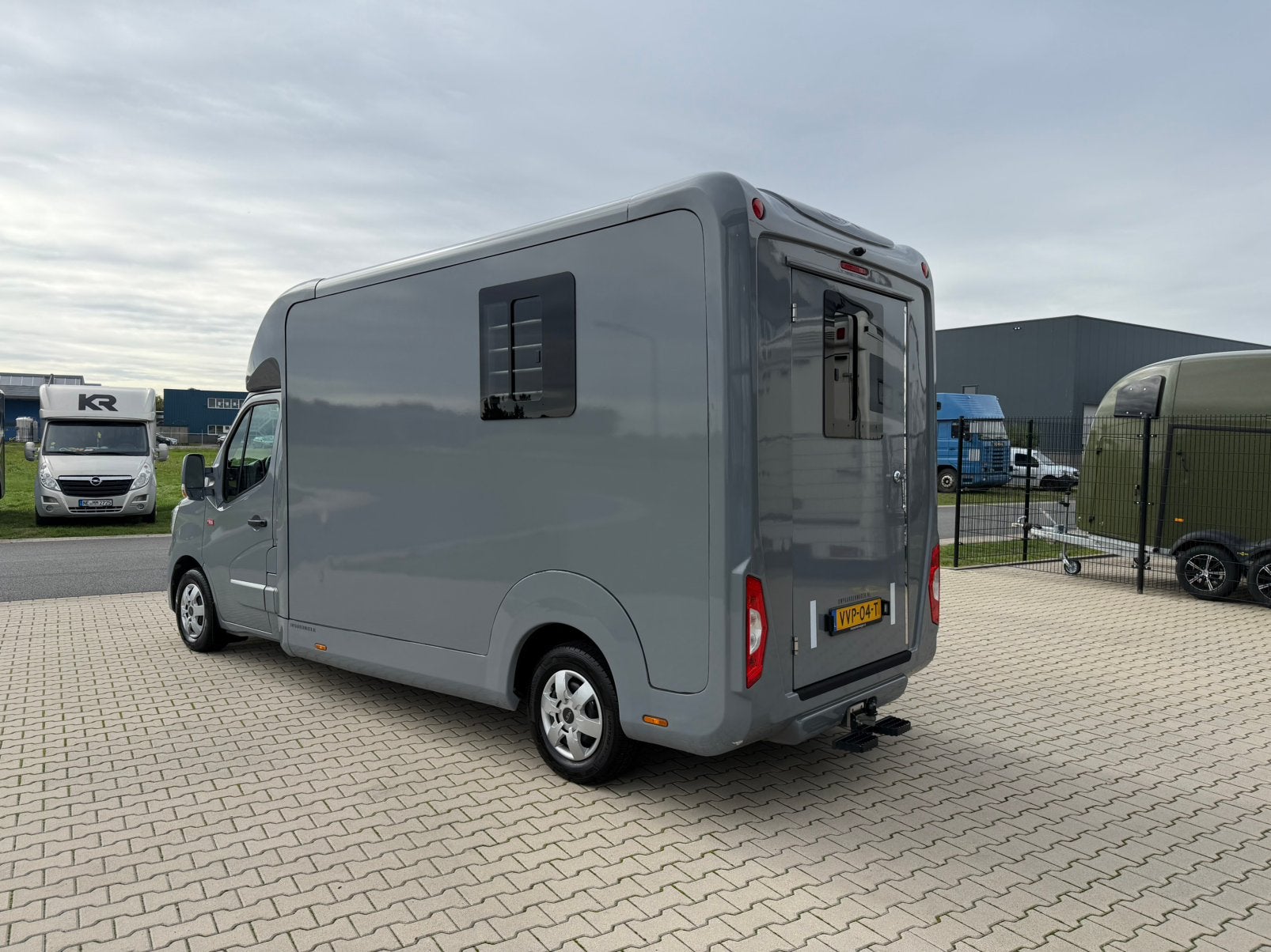 Foto 7 van Renault STX >AUTOMAAT<  paard-en-wagen Paardenvrachtwagen
