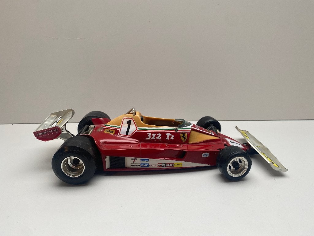 1:16 Ferrari 312 T2 Niki Lauda #1 Vintage F1 (met gebreken), Ophalen of Verzenden, Gebruikt, Auto