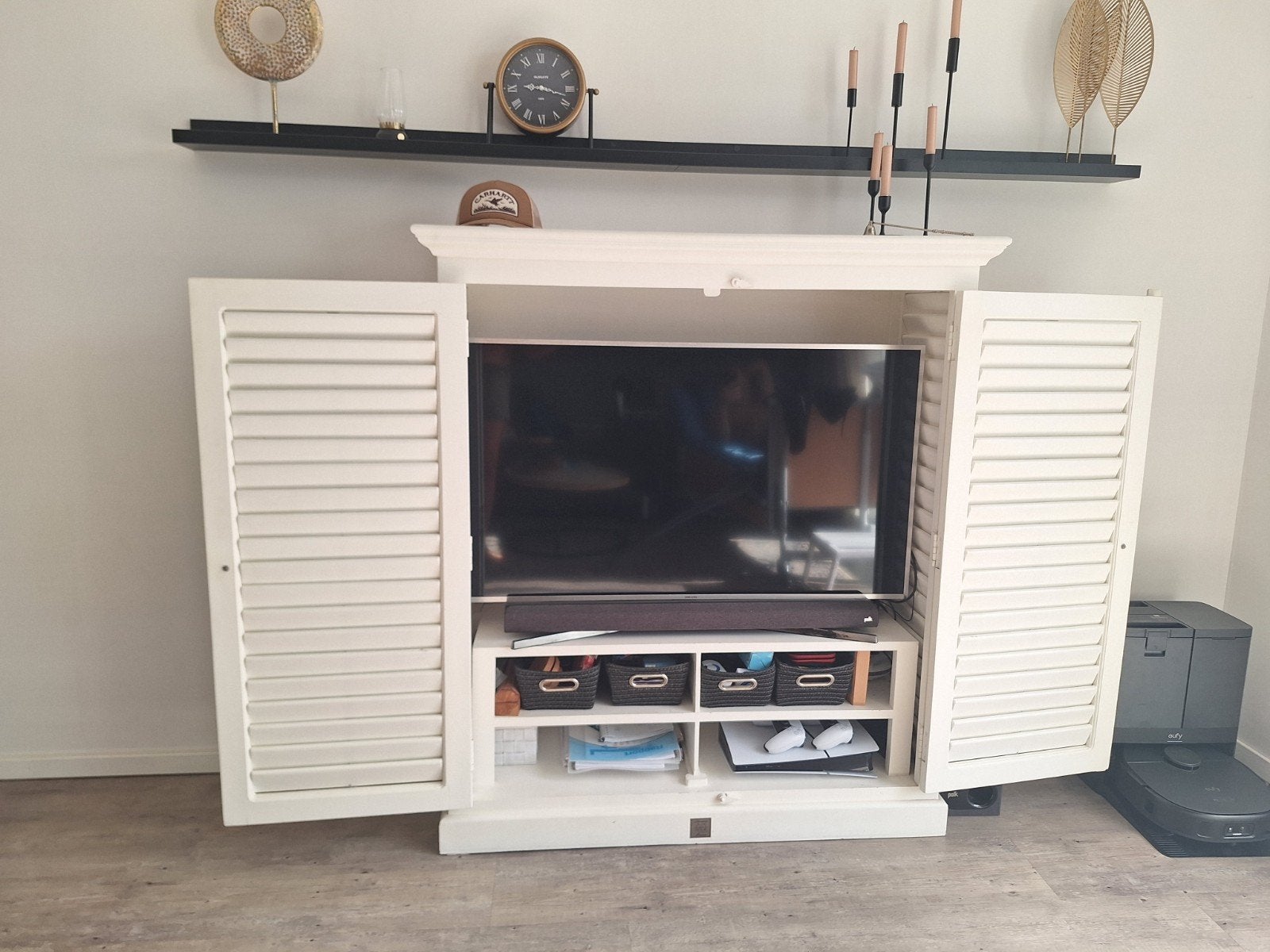 Riviera Maison TV-meubel met louvredeuren, Huis en Inrichting, Kasten | Televisiemeubels, Ophalen, Gebruikt, 100 tot 150 cm, 100 tot 150 cm