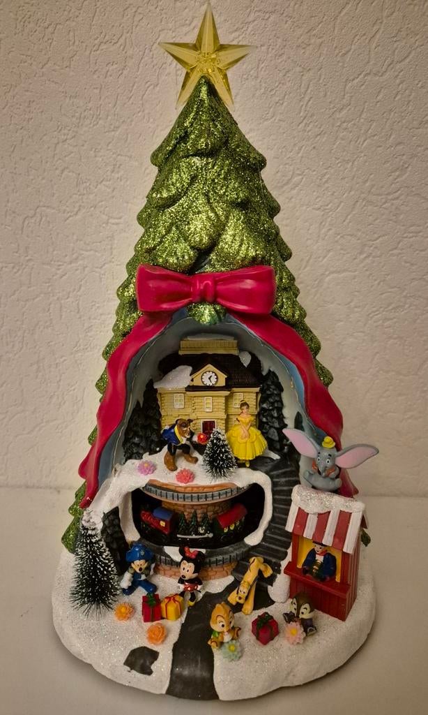 Prachtig kerst tafereel met Minnie.mickey.knabbel en babbel, Ophalen of Verzenden, Mickey Mouse, Beeldje of Figuurtje