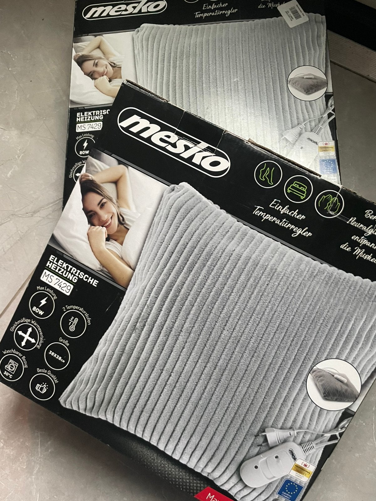 Mesko verwarmde kussen 2 stuks, Huis en Inrichting, Slaapkamer | Matrassen en Bedbodems, Ophalen, Zo goed als nieuw, Eenpersoons