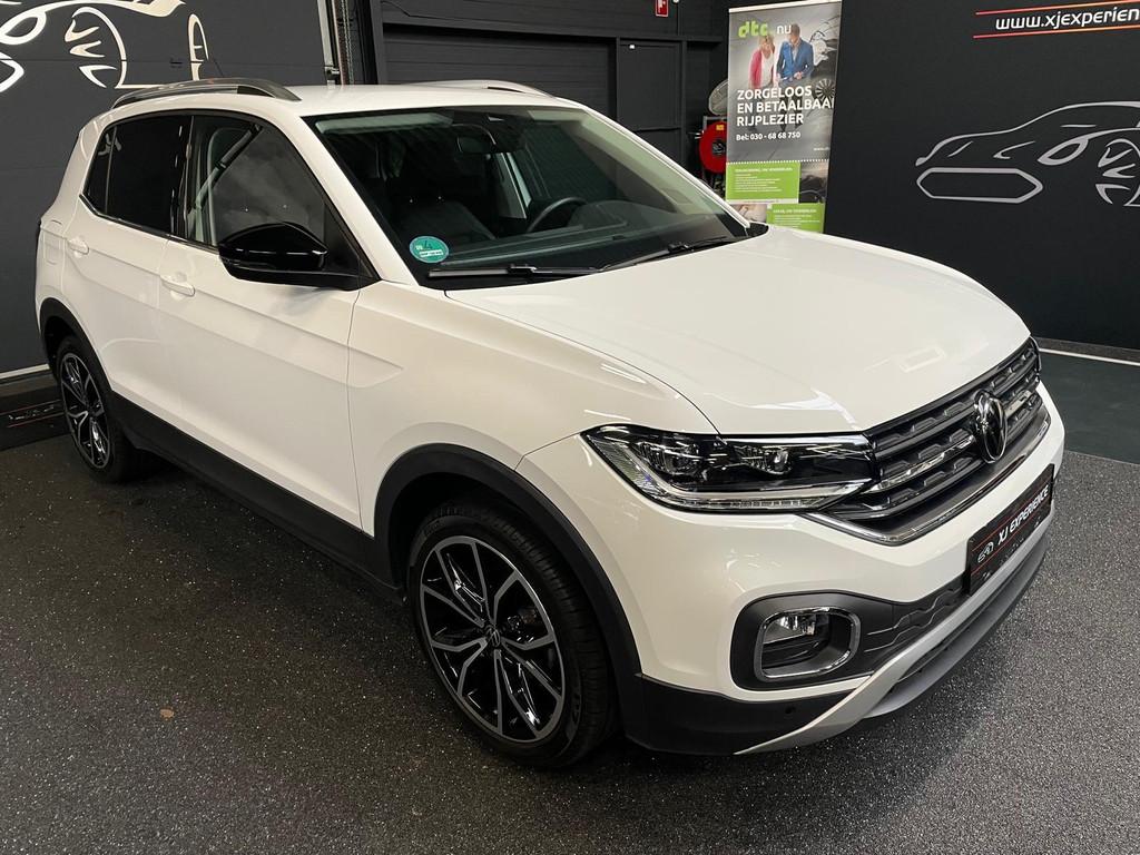 Volkswagen T-Cross Style NAVI 150 PK 18"", T-Cross, 4 cilinders, 150 pk, Leder en Stof
