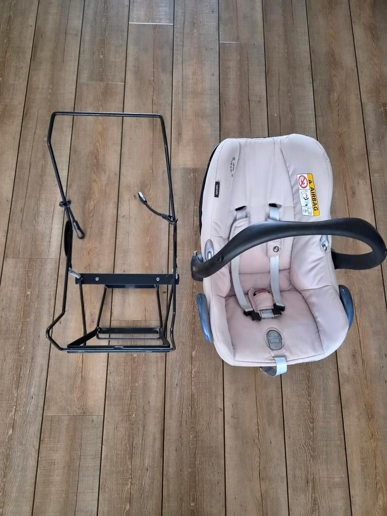 Maxicosi houder voor babboe bakfiets met maxicosi cabriofix, Ophalen