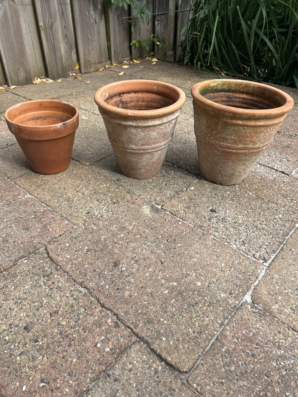 Set van 3 terracotta bloempotten, Tuin en Terras, Bloempotten, Gebruikt, Terracotta, Binnen, Minder dan 40 cm, 25 tot 40 cm, Rond