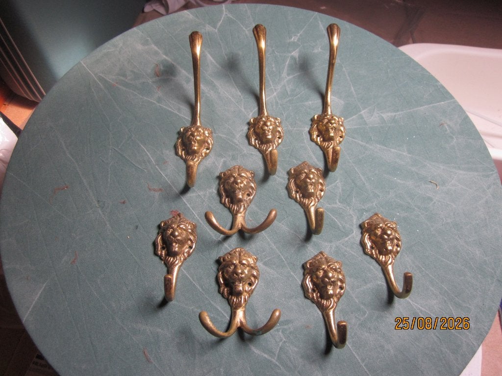 kleerhanger geel koper, Ophalen, Koper
