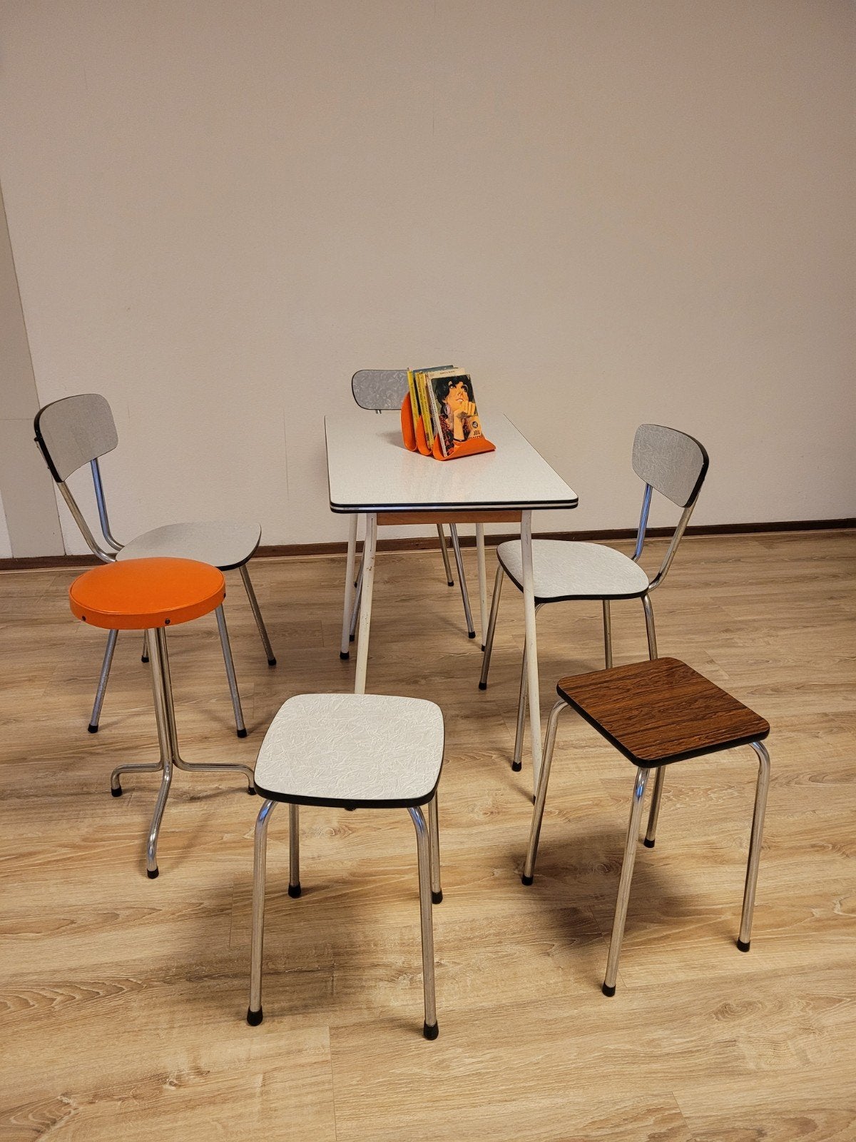 Vintage Formica stoelen en krukjes, Ophalen of Verzenden
