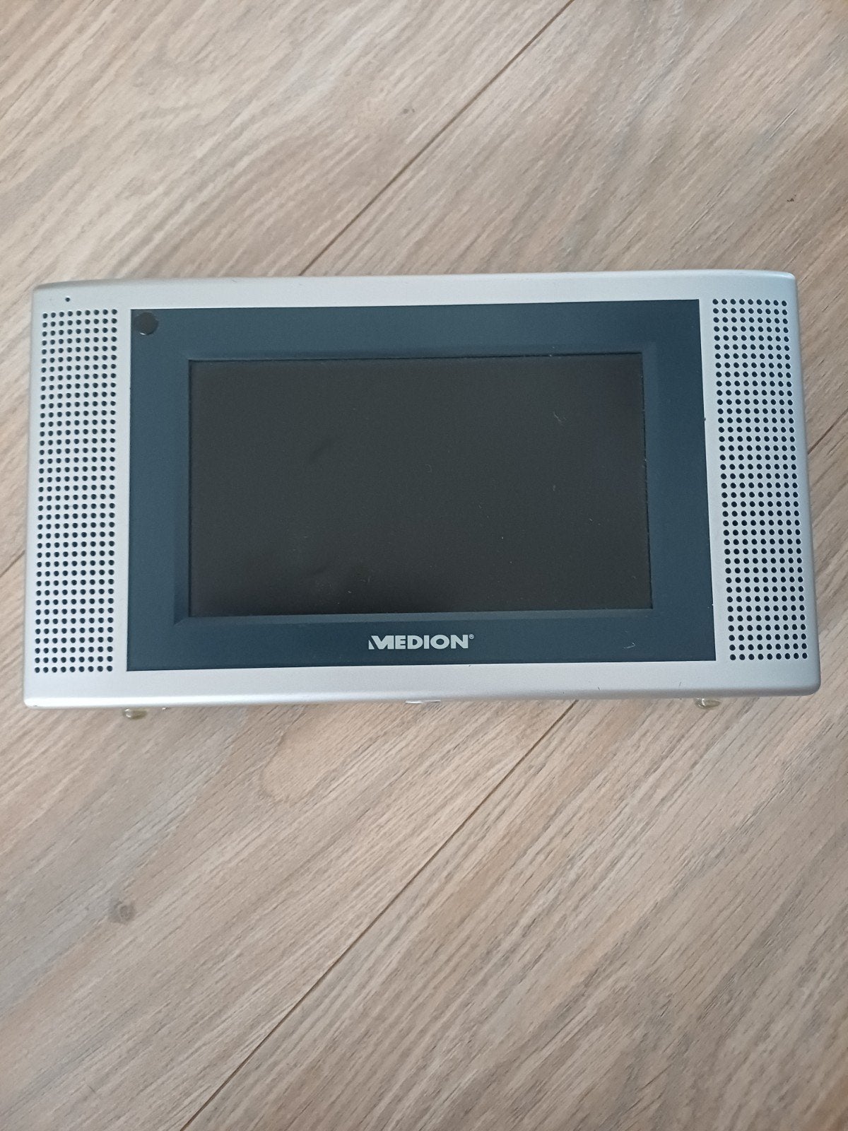 2x Medion MD 80401 7" LCD Monitor - Draagbare TV, Overige merken, Gebruikt, 50 Hz, Ophalen of Verzenden