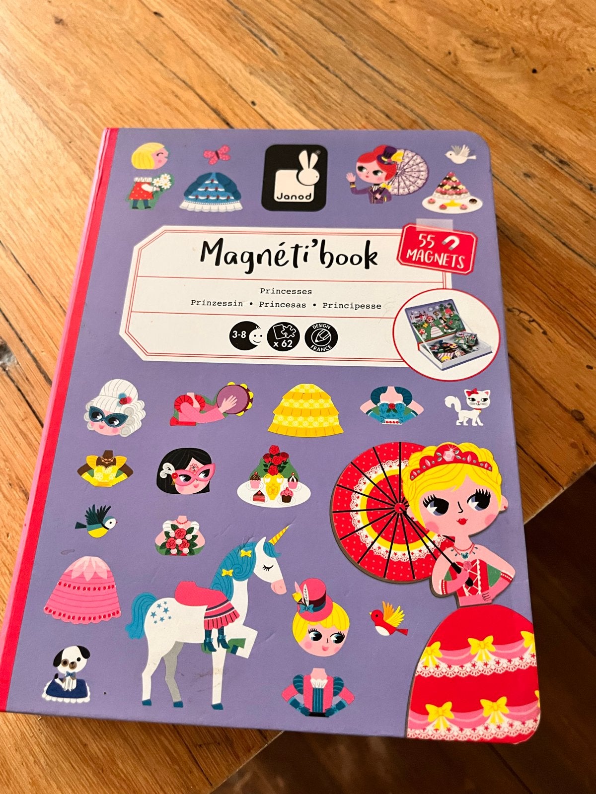 Janod Magnéti'book Prinsessen - Magnetisch boek, Ophalen of Verzenden, Zo goed als nieuw, Overige typen