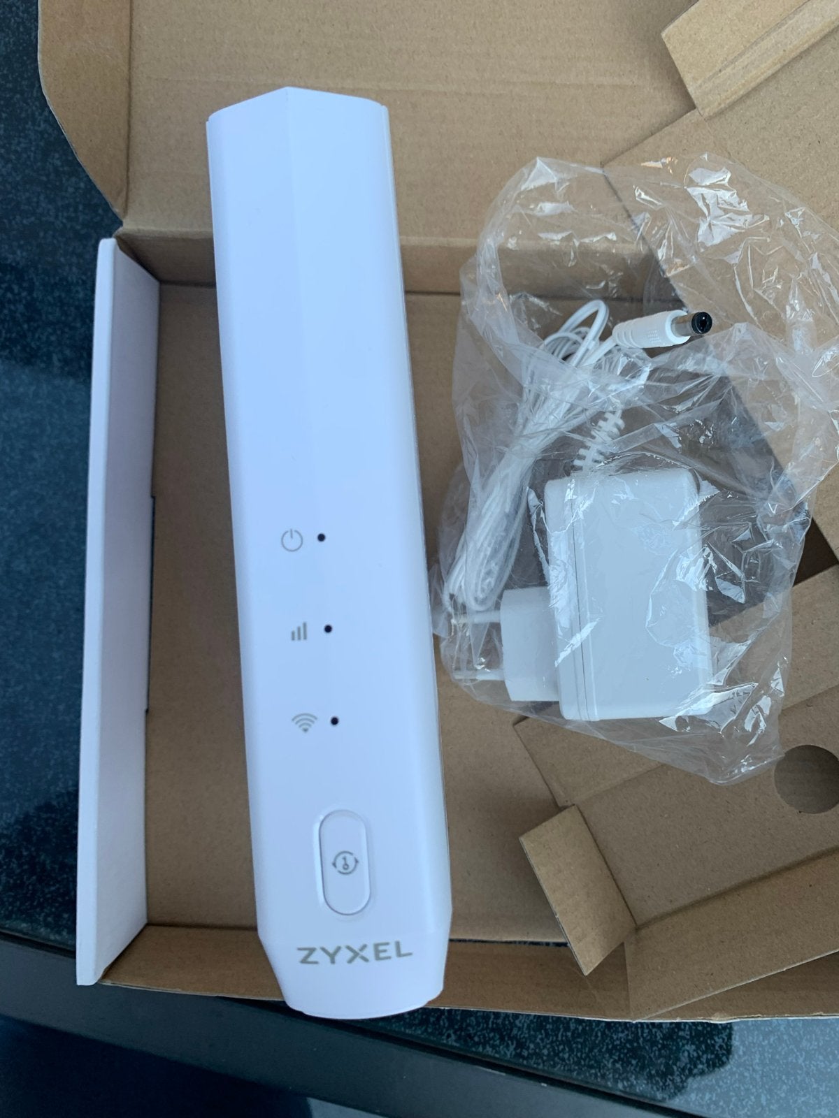 Zyxel WAP6807 WiFi 6 Mesh Extender, Ophalen, Zo goed als nieuw, Router