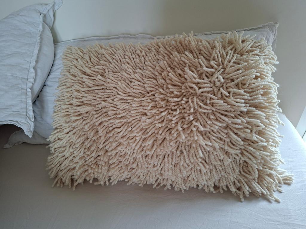 Drie fluffy kussens van The Souks (100% wol), Ophalen of Verzenden, Vierkant