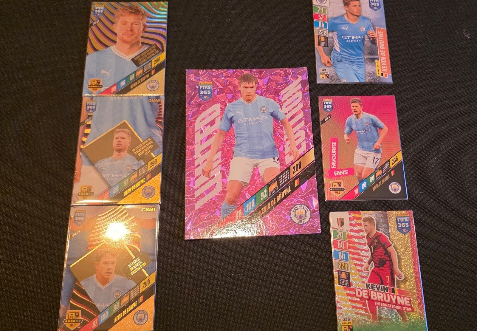 Kevin De Bruyne Lot | Panini FIFA 365 Adrenalyn XL 2024, Ophalen of Verzenden, Zo goed als nieuw, Buitenlandse clubs, Poster, Plaatje of Sticker