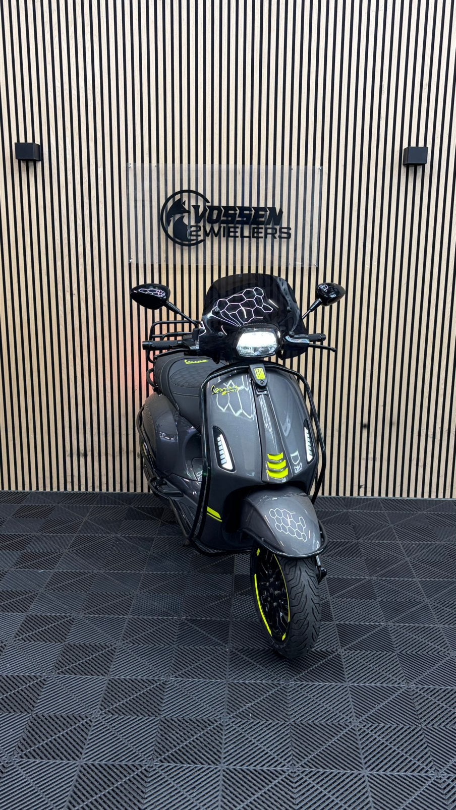 Vespa Sprint 80CC  | Agaat grey & Fluor Yellow | 6800KM | E5