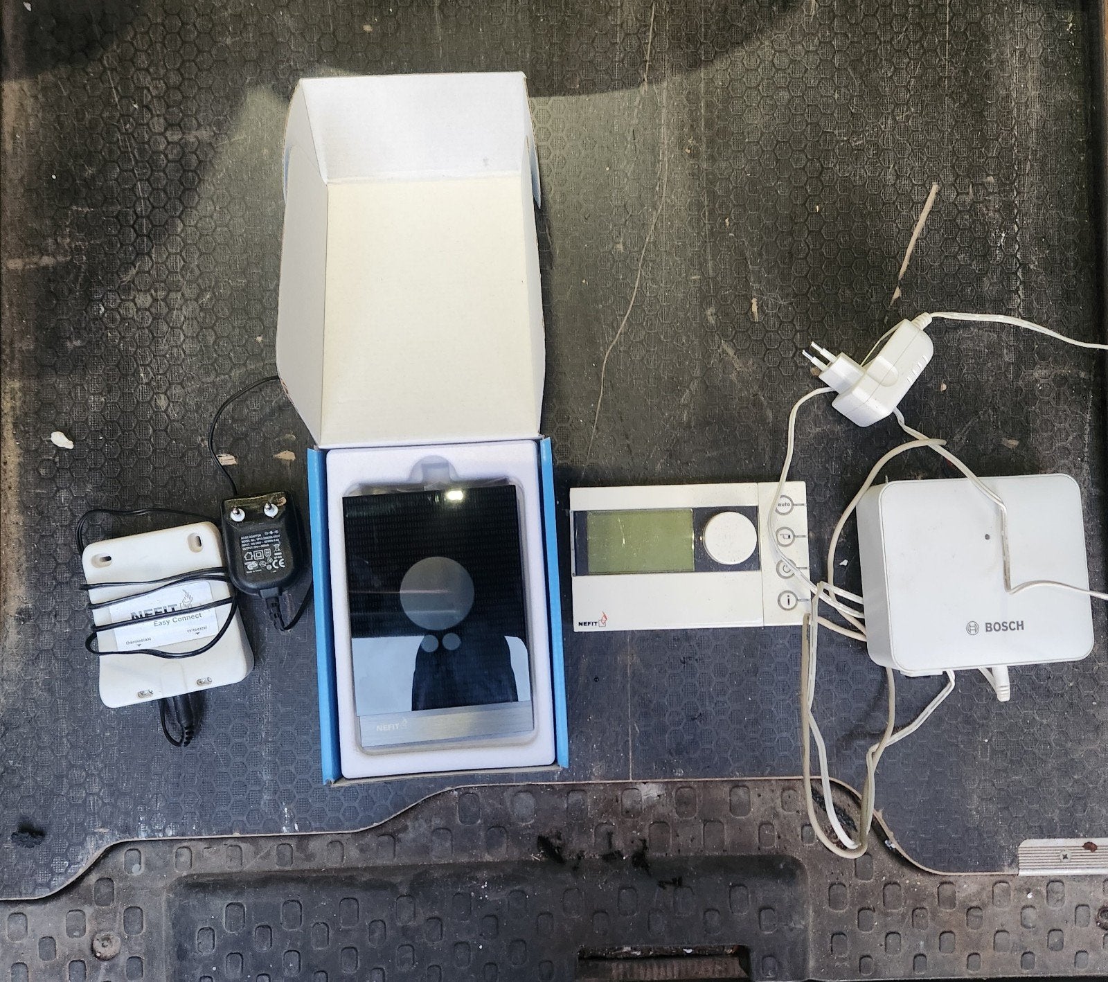Nefit thermostaten en modules, Ophalen