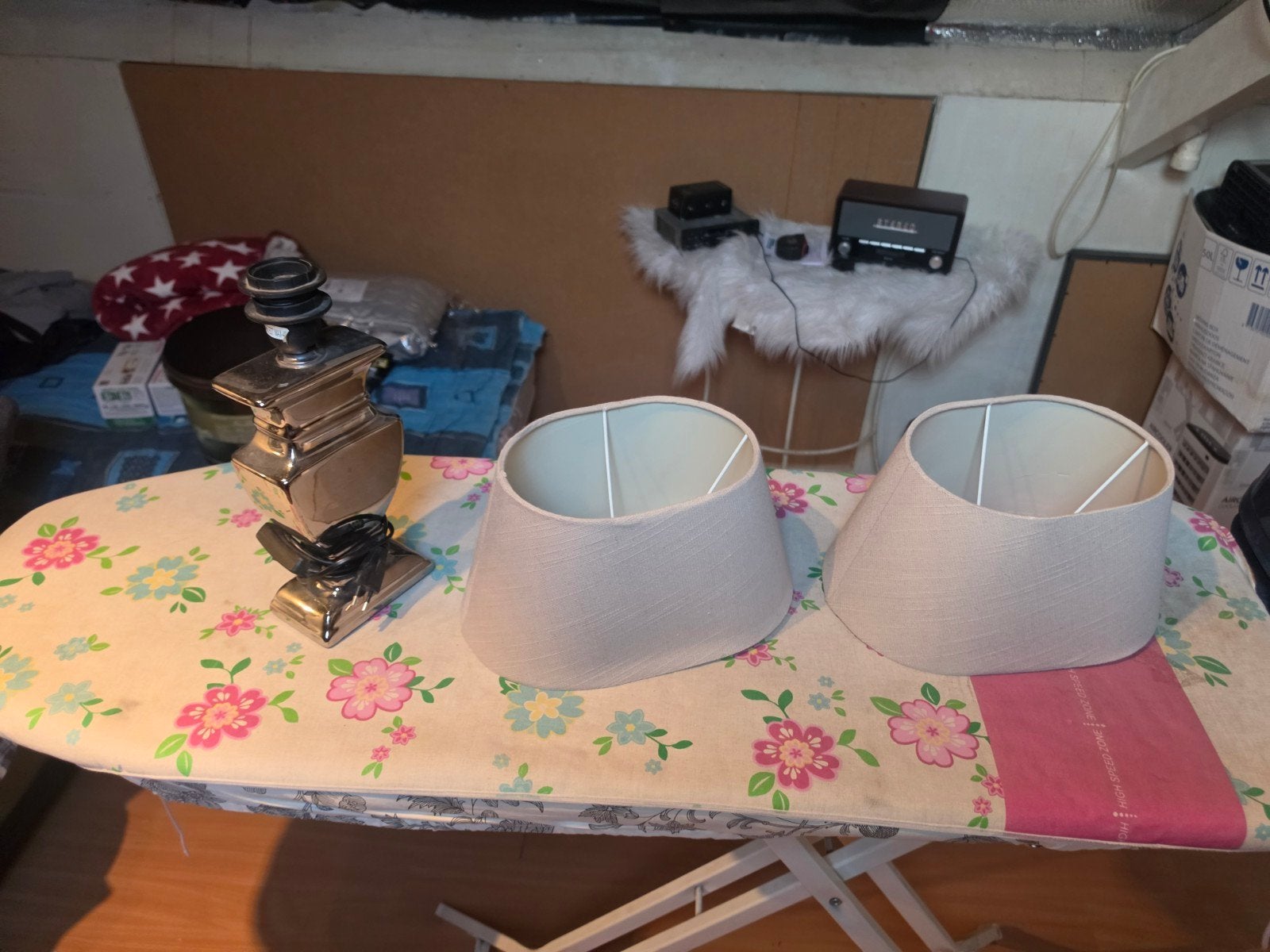 2 x lampenkappen met lamphouder compleet., Ophalen
