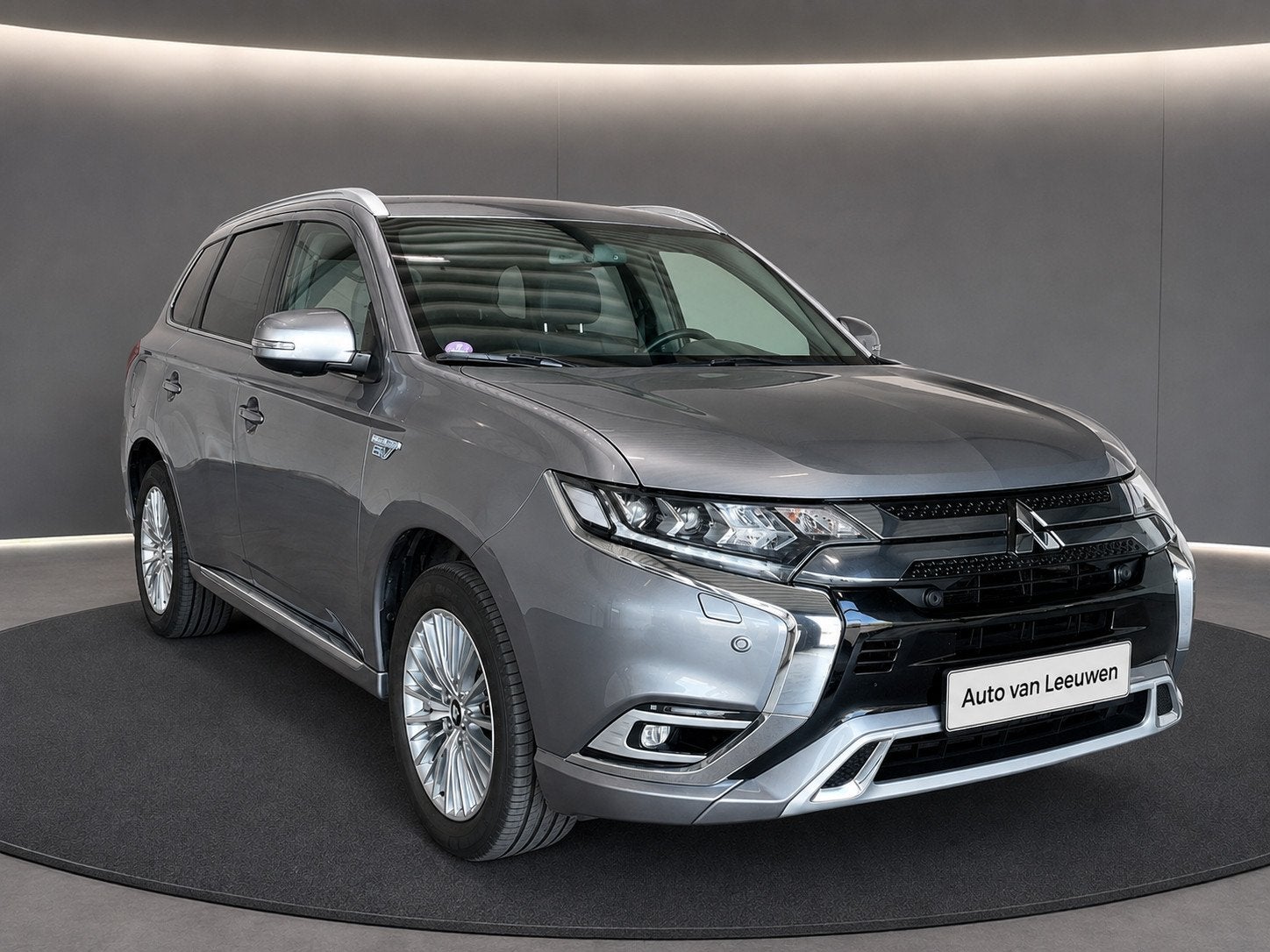 Mitsubishi Outlander 2.4 PHEV Plug-In CAMERA/CARPLAY-ANDROID, Automaat, Euro 6, 4 cilinders, Met garantie (alle)