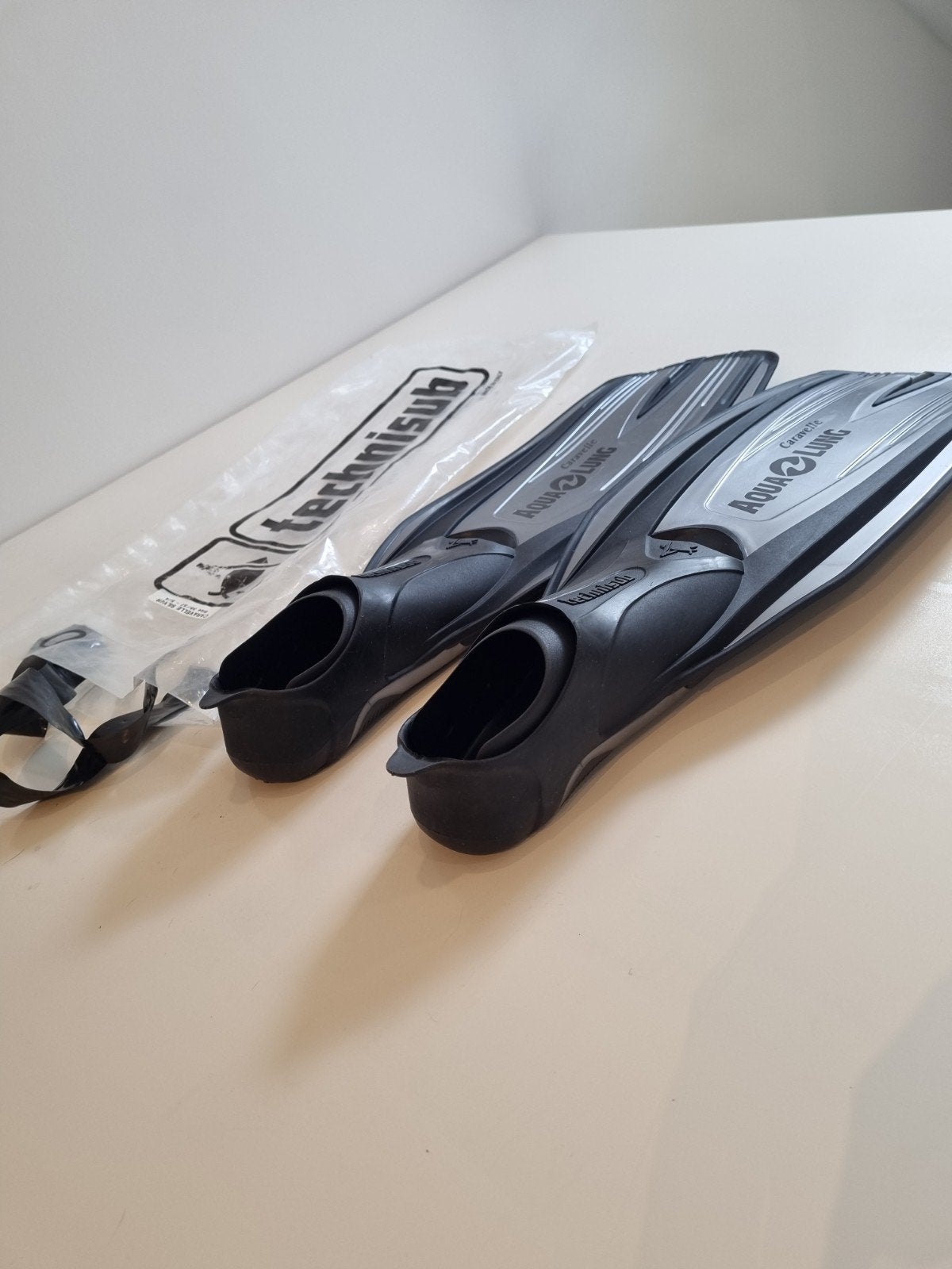 Aqua Lung Caravelle Zwemvliezen - Maat 36-37, Watersport en Boten, Ophalen of Verzenden, Zo goed als nieuw, Zwem- of Duikvliezen