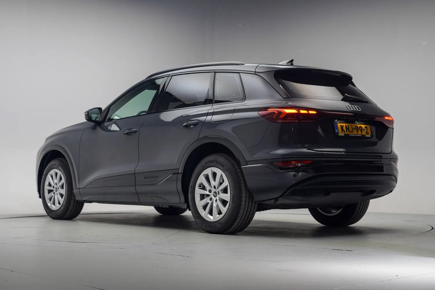 Audi Q6 e-tron Edition 387pk quattro 100 kWh [ LED Virtual N, Automaat, 0 cilinders, Gebruikt, 100 kWh