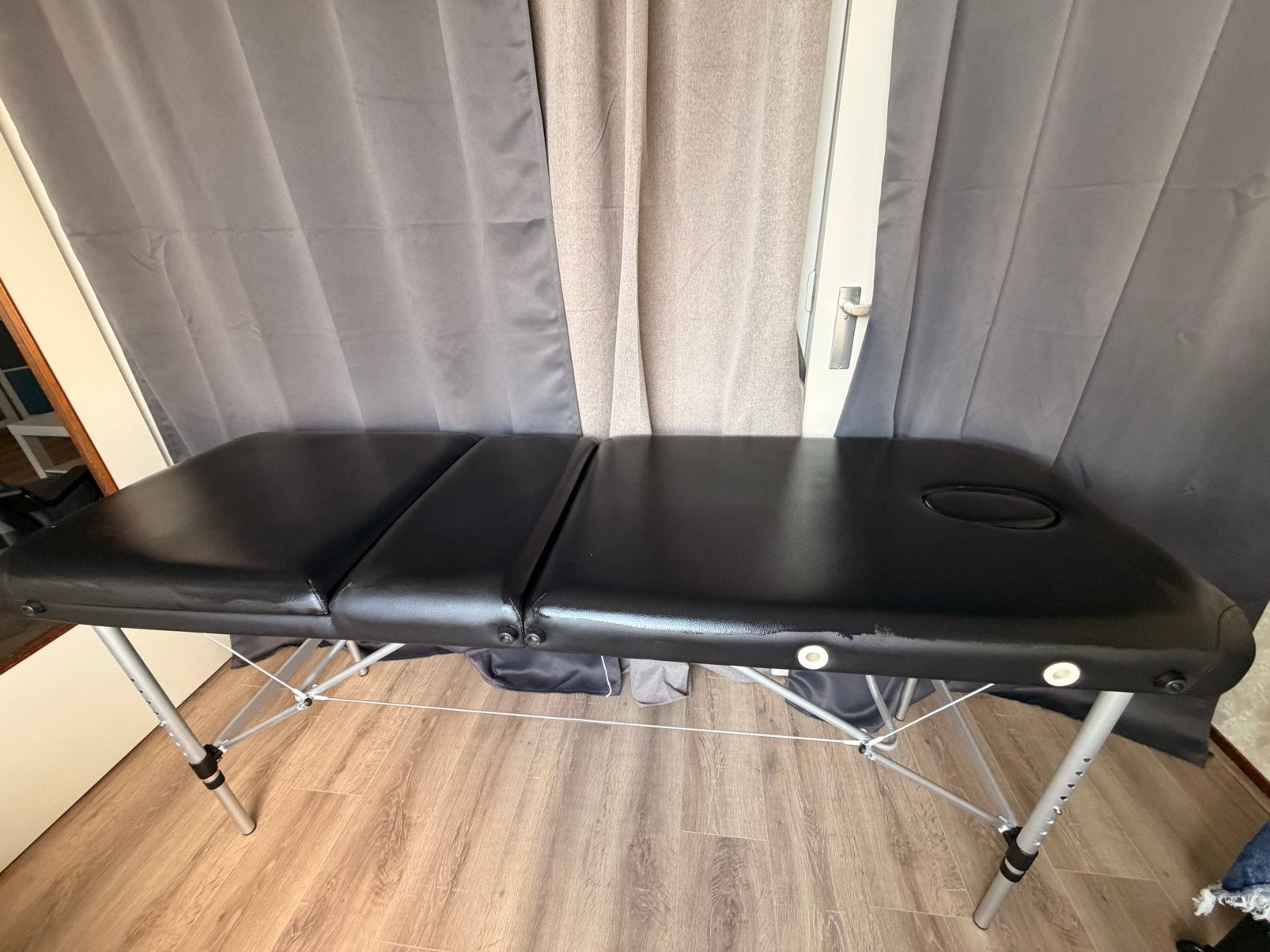 Tattoo-/Massagetafel, Ophalen, Zo goed als nieuw, Massagetafel