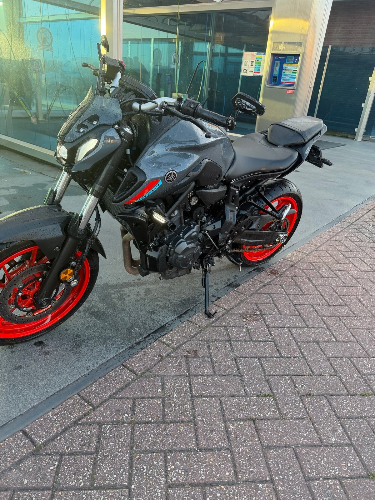 Yamaha MT-07 met Scorpion uitlaat, Motoren, 2 cilinders, Gebruikt, Particulier, Meer dan 35 kW