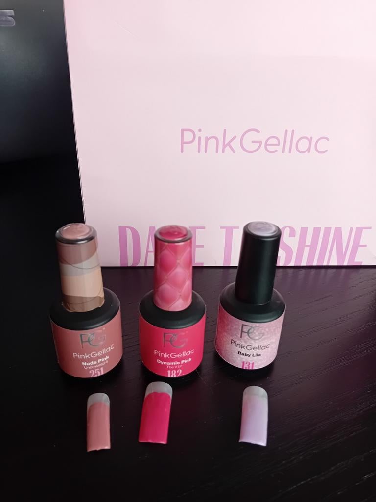 Pink gellac set,3x lak,2x marker,1x kwast €25, Ophalen of Verzenden, Zo goed als nieuw, Overige kleuren, Handen en Nagels