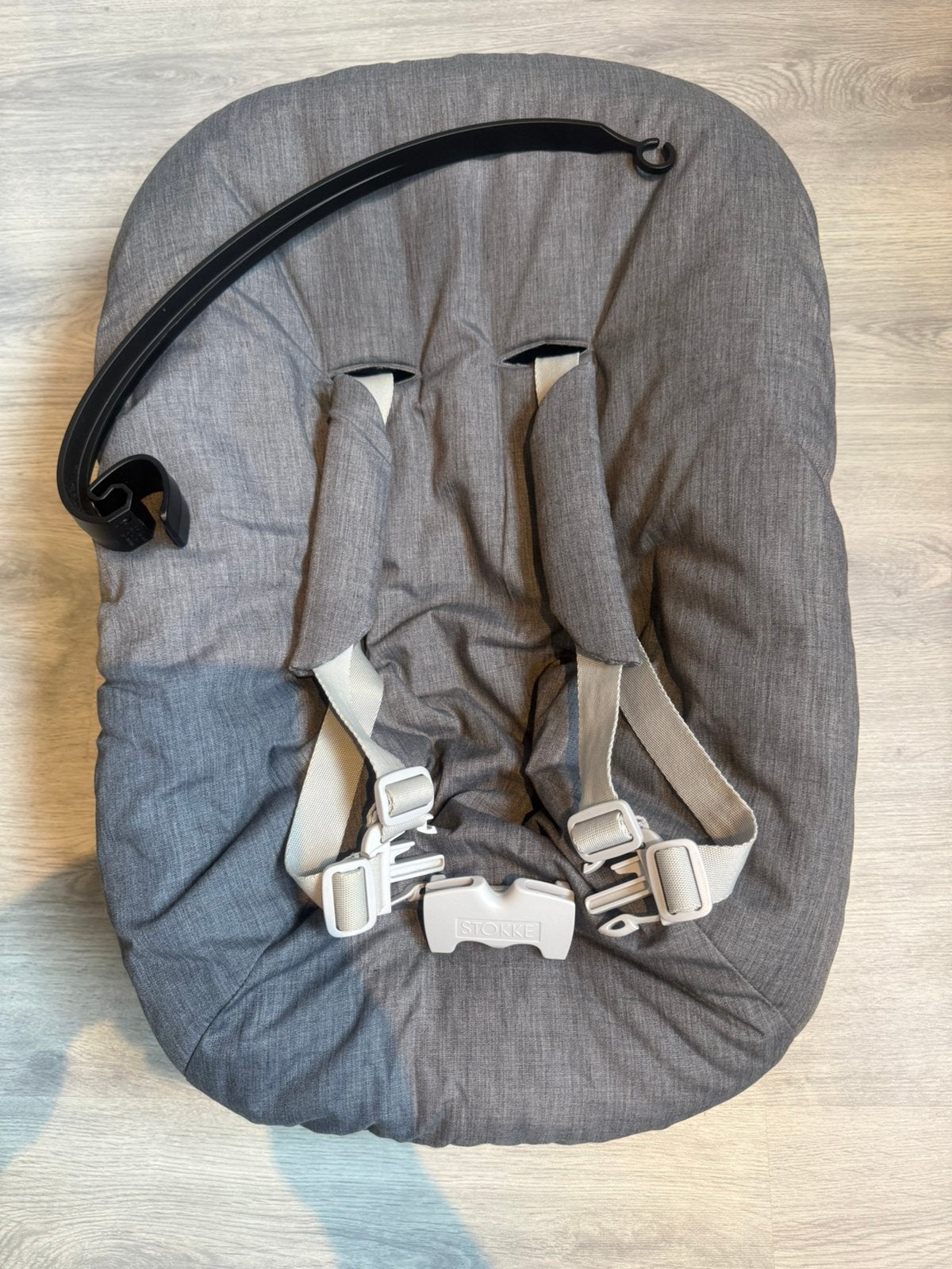 Tripp Trapp Newborn Set Anthracite met speelgoedhanger, Ophalen of Verzenden, Zo goed als nieuw, Overige typen, Gordel(s)