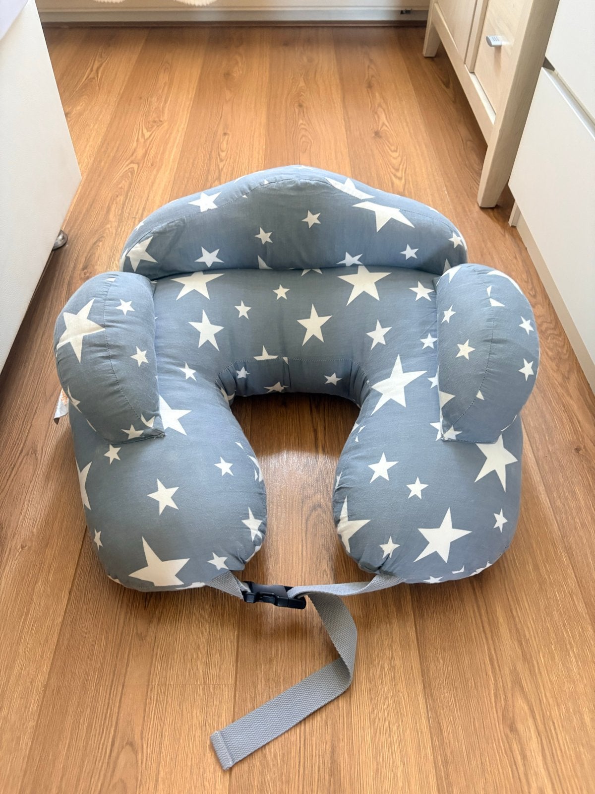 Baby zitkussen/voedingskussen met sterrenpatroon, Ophalen, Zo goed als nieuw