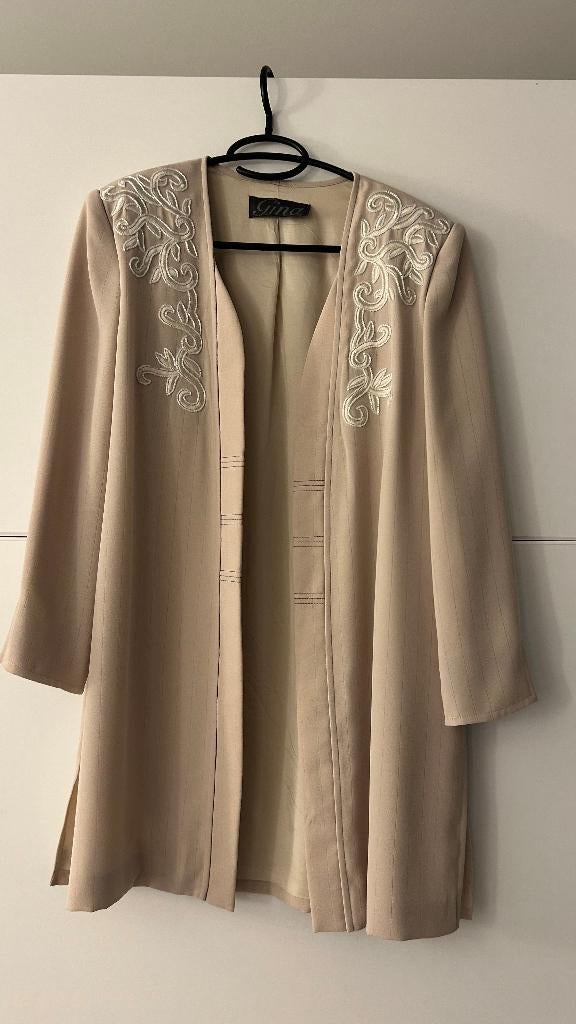 Gina beige vest, Beige, Maat 42/44 (L), Ophalen of Verzenden, Zo goed als nieuw