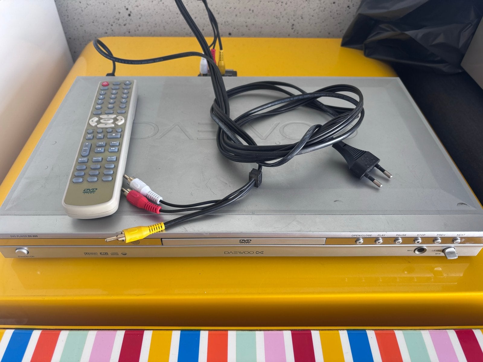 Daewoo DV-800 DVD-speler met afstandsbediening, Ophalen of Verzenden, Gebruikt, Dvd-speler, Overige merken
