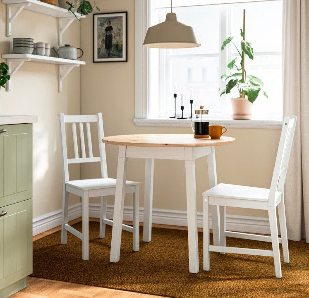 Ikea Pinntorp eettafel met 2 stoelen en kussens, Ophalen, 50 tot 100 cm, Rond, 50 tot 100 cm