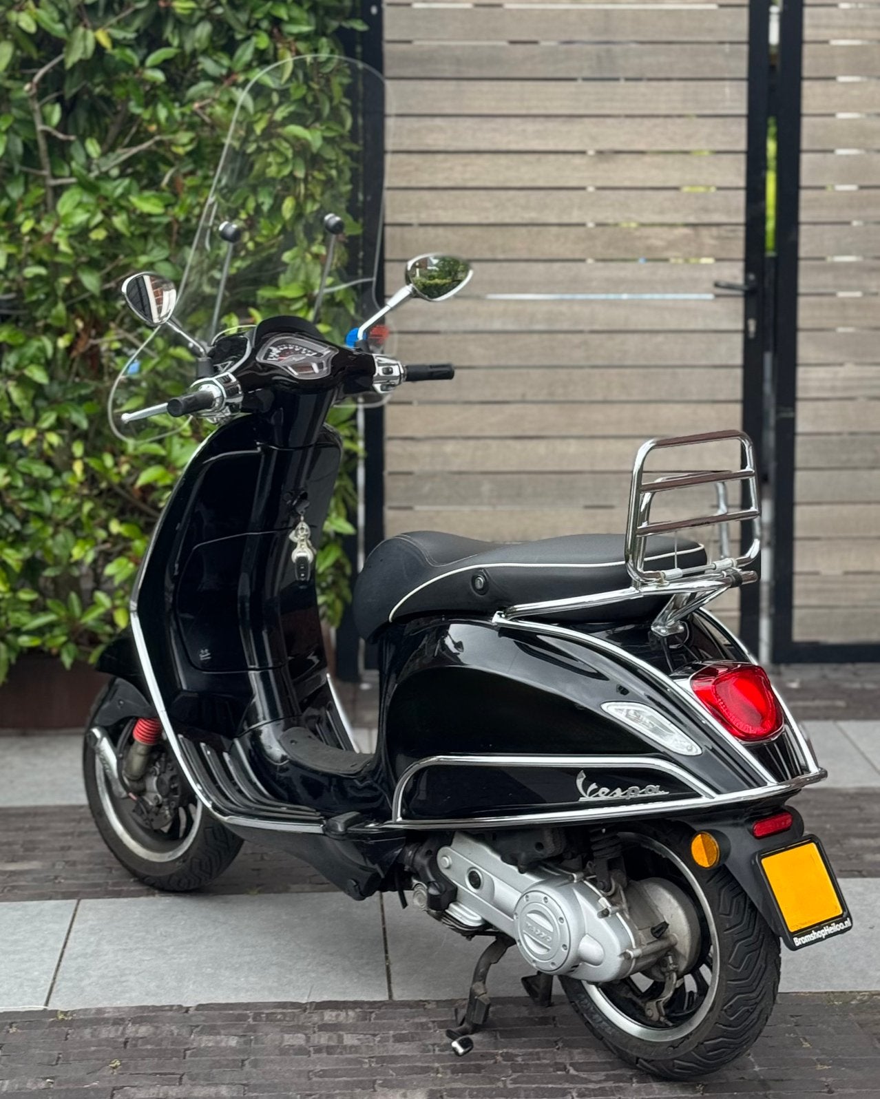 Vespa Sprint | 2019 | Zwart, Fietsen en Brommers, Scooters | Vespa, Ophalen, Overige modellen, Zo goed als nieuw, Benzine