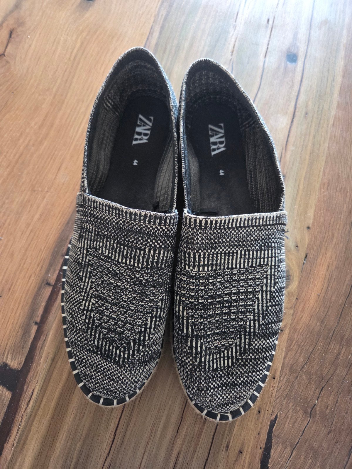 Zara Espadrilles Maat 44 - Zo goed als nieuw, Kleding | Heren, Schoenen, Zara, Zwart, Ophalen of Verzenden, Zo goed als nieuw
