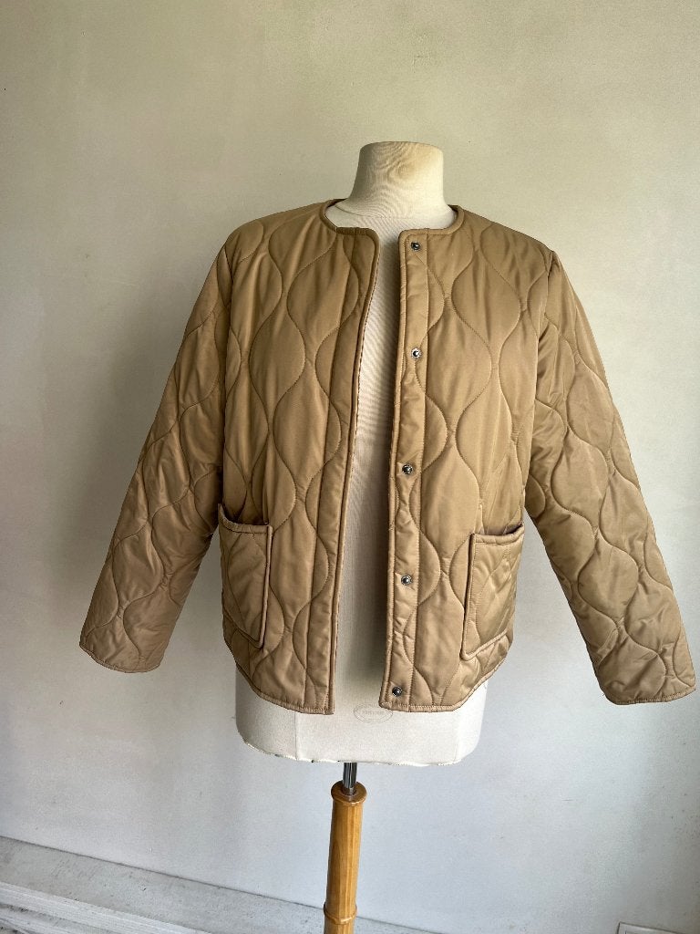 na-kd jasje beige maat 38, Maat 38/40 (M), NA-KD, Verzenden, Beige
