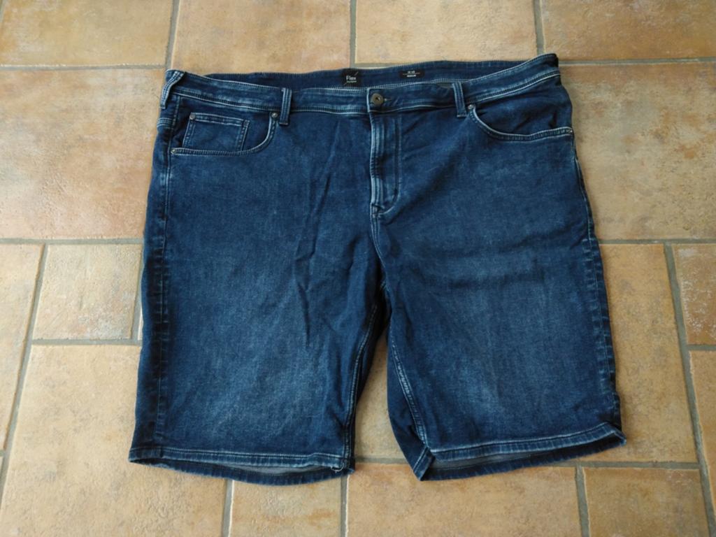 Korte spijkerbroek maat 3XL W48, Ophalen of Verzenden, Zo goed als nieuw, Blauw, Overige jeansmaten