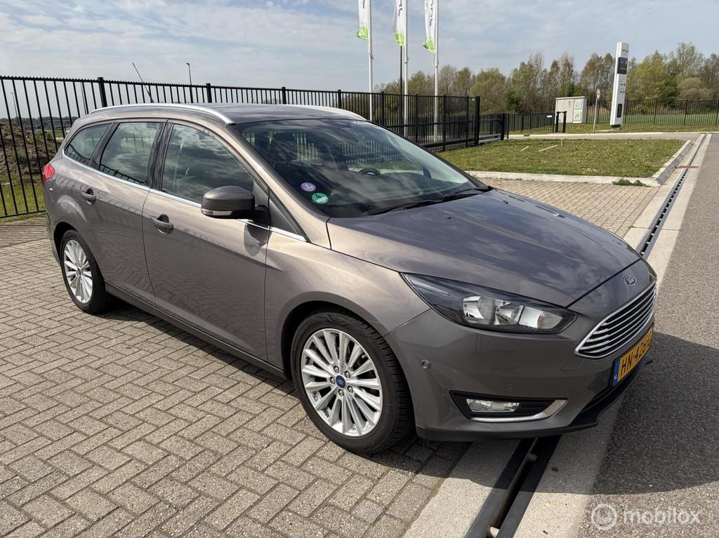 Ford Focus Wagon 1.0 Titanium Edition, Auto's, 125 pk, Euro 6, Bruin, Origineel Nederlands