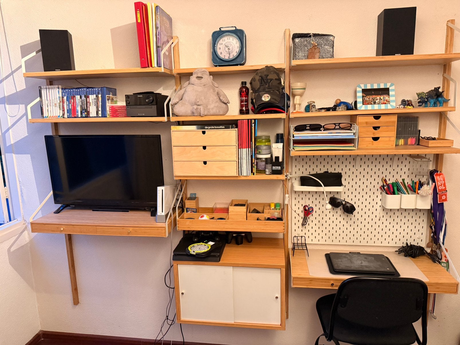 Stelling met 2 bureautjes, Huis en Inrichting, Kasten | Computermeubels, Ophalen, Zo goed als nieuw, 70 tot 120 cm